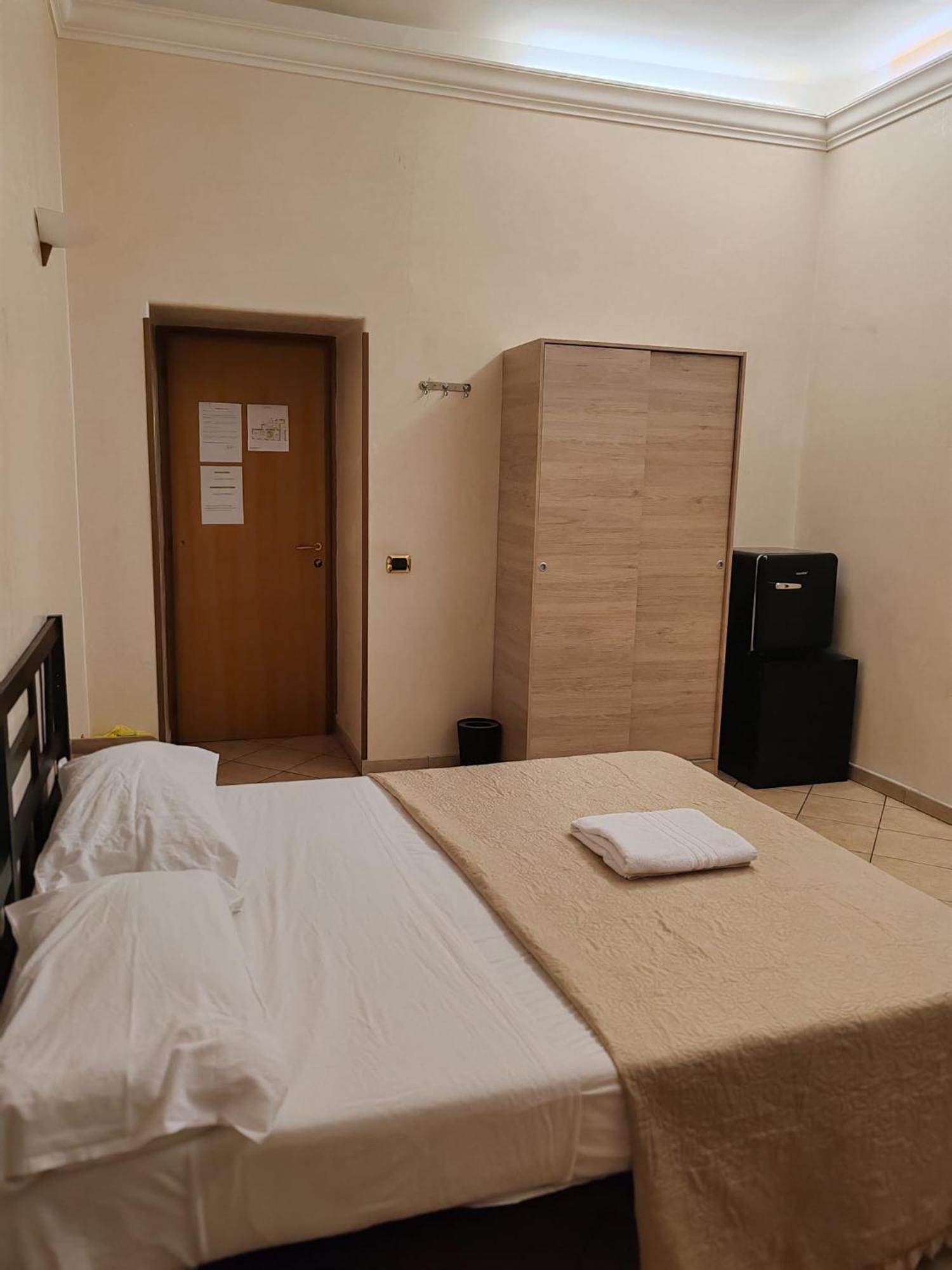 B&B Piazza Ragusa 罗马 外观 照片